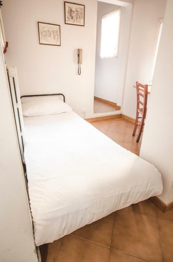 Sigismondo Apartment Bologna Bagian luar foto